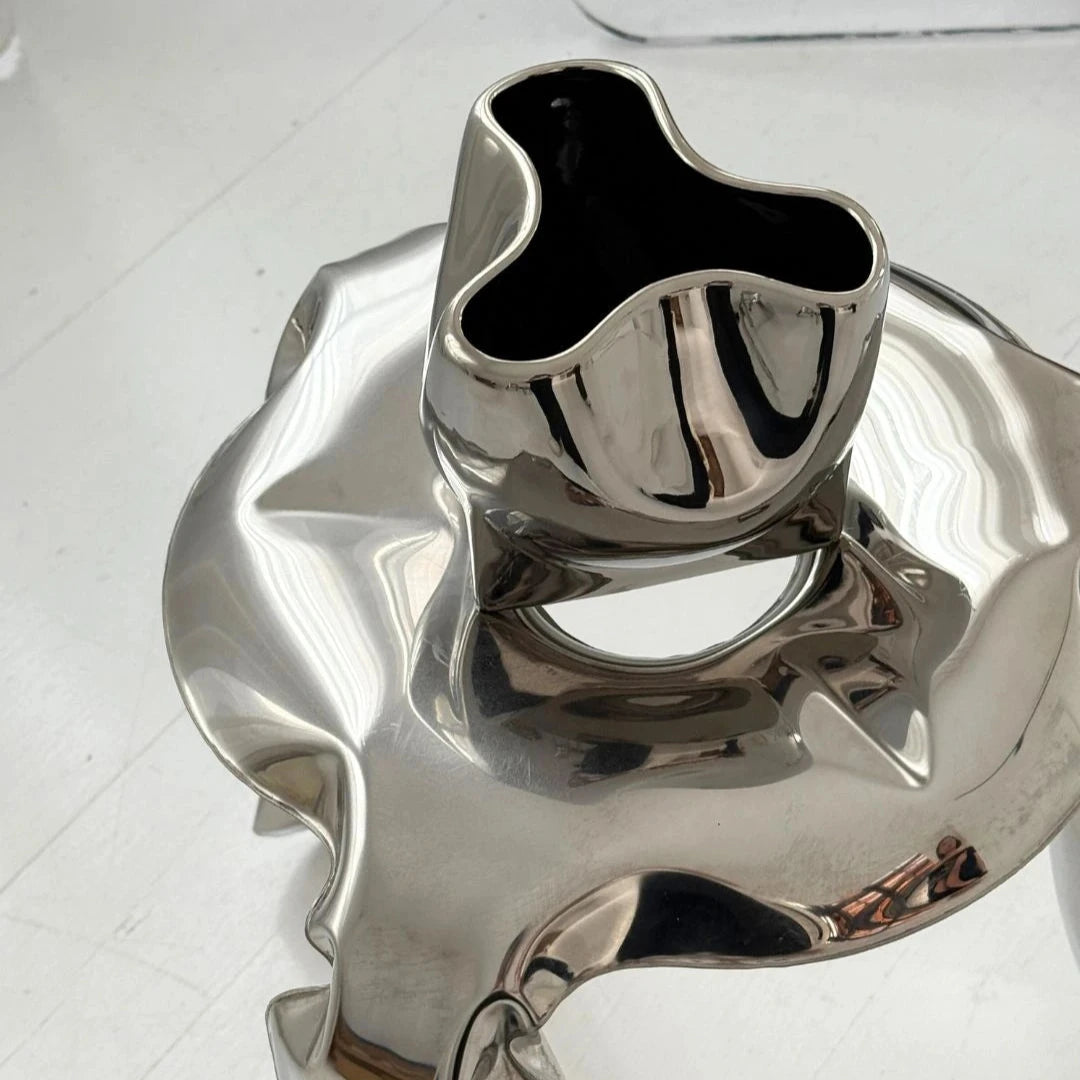 Chromia Vase in Crome