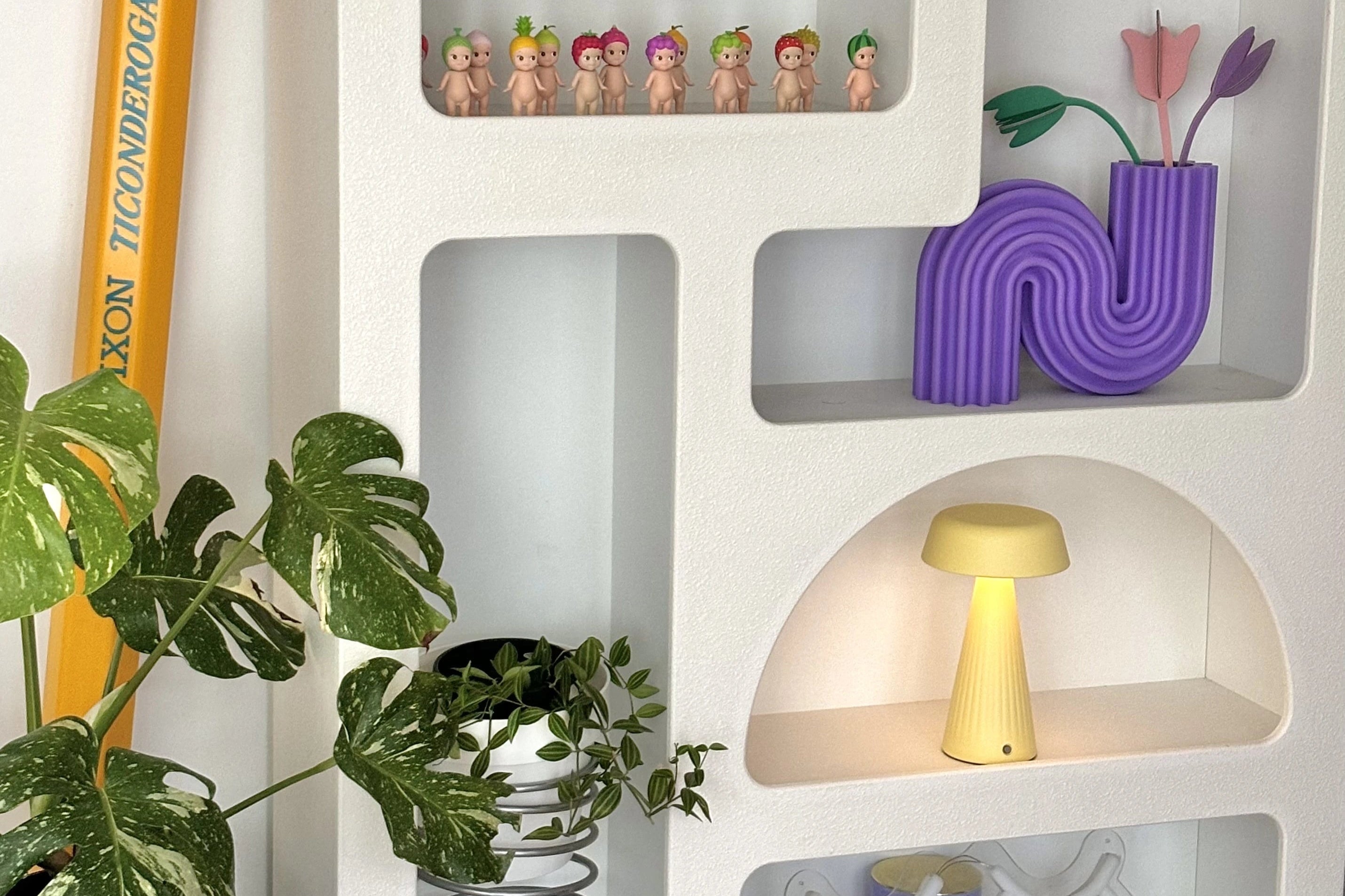 Vesper Touch Lamp in Butter Yellow