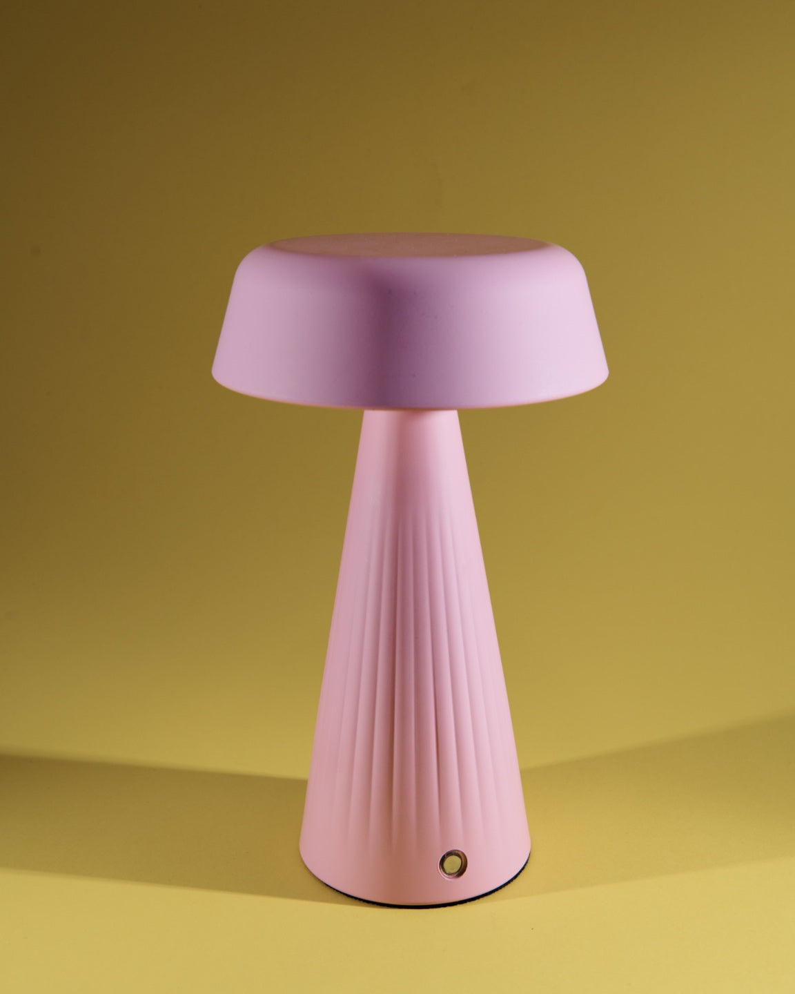 Vesper Touch Lamp in Bubblegum Pink
